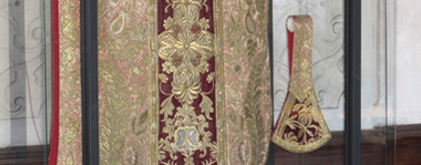 Restaurování textilu - Expozice parament v broumovském kláštěře